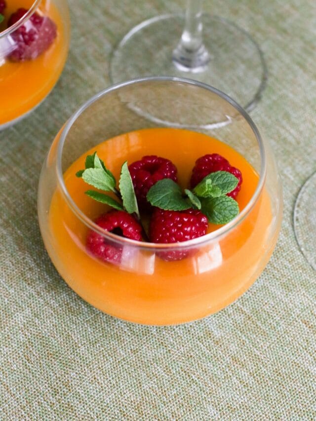 7 Shocking Reasons Why Fruits Are Way Better Than Juice!